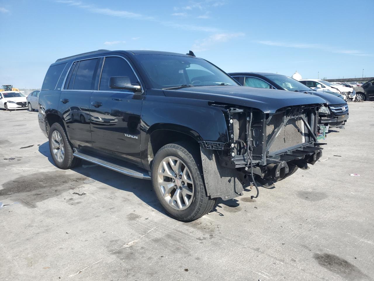 2015 GMC Yukon - Image 4