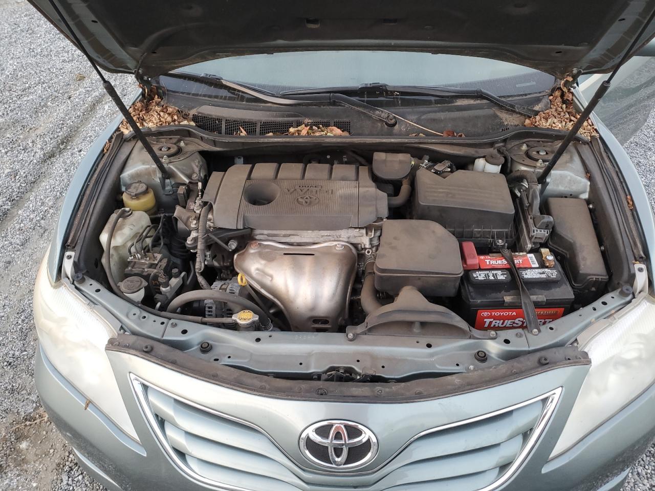 2011 Toyota Camry - Image 11