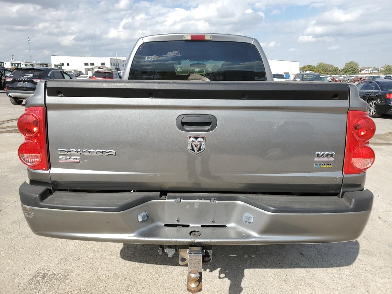 2008 Dodge Dakota - Image 6