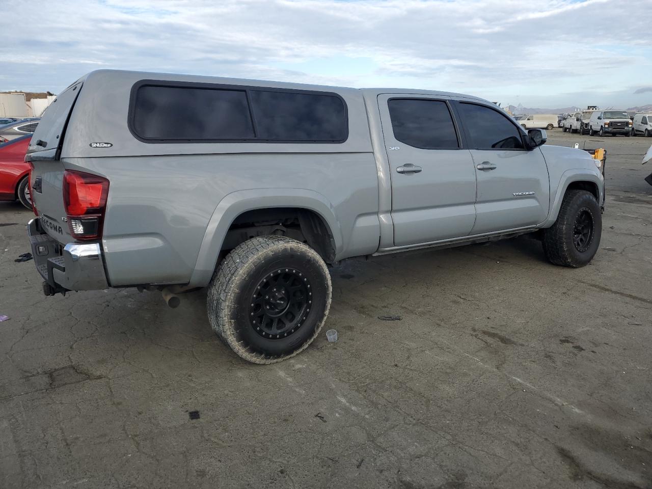 2019 Toyota Tacoma - Image 3