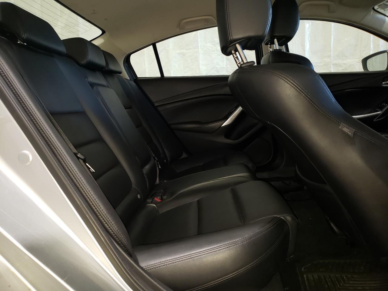2017 Mazda 6 - Image 10