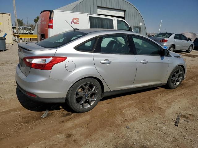 Sedans FORD FOCUS 2014 Silver