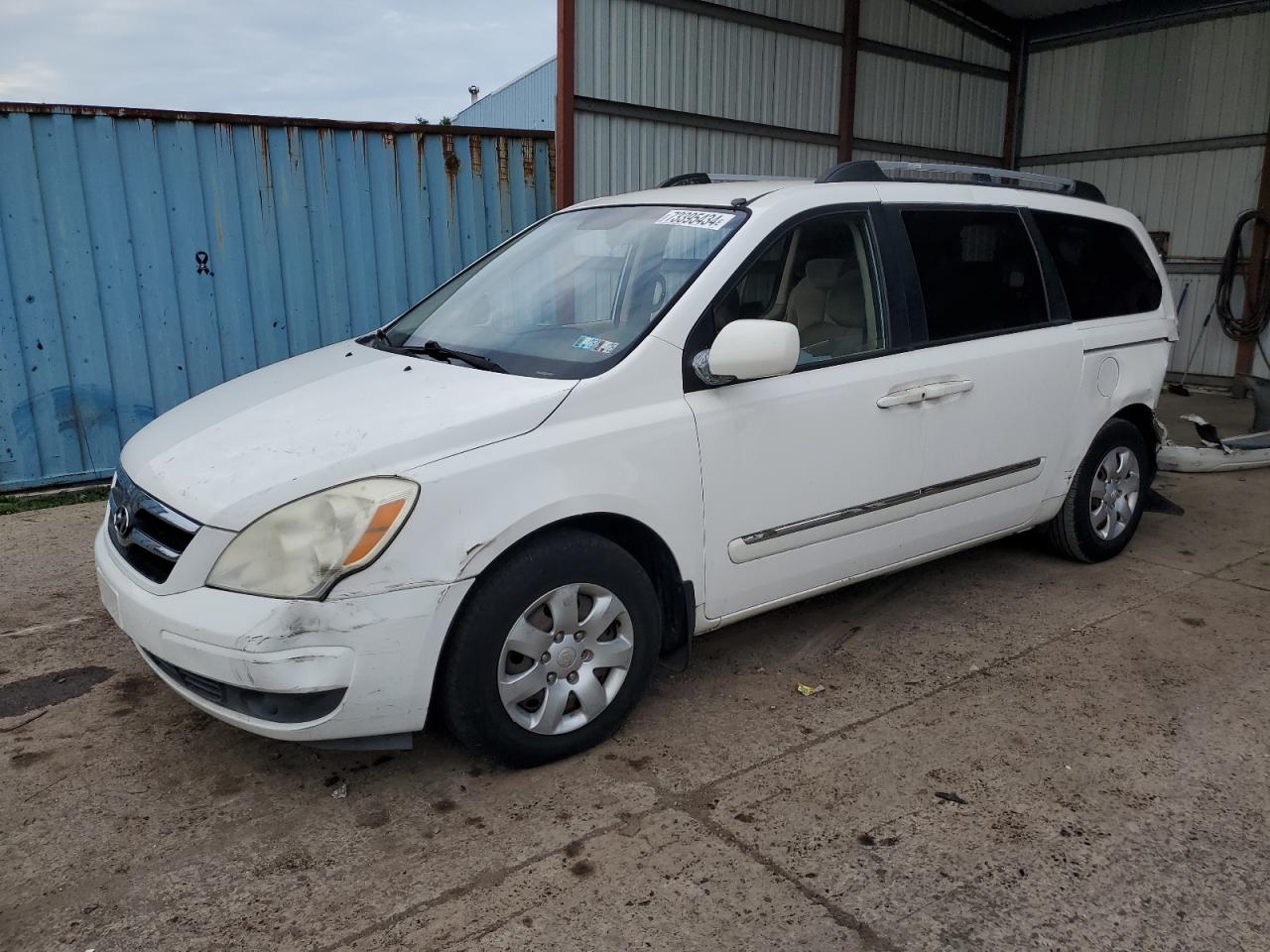 2008 Hyundai Entourage - Image 1