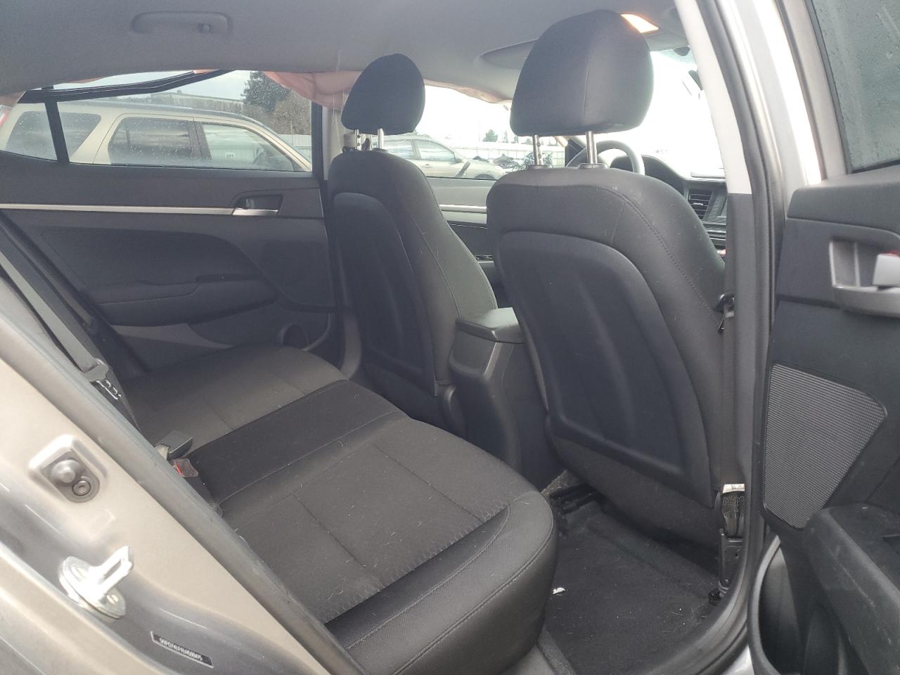2020 Hyundai Elantra - Image 10