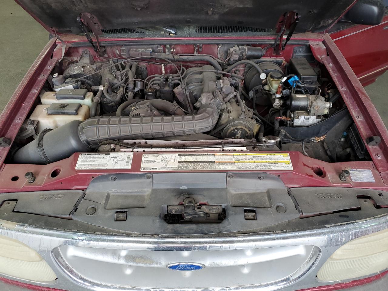 1995 Ford Explorer - Image 11