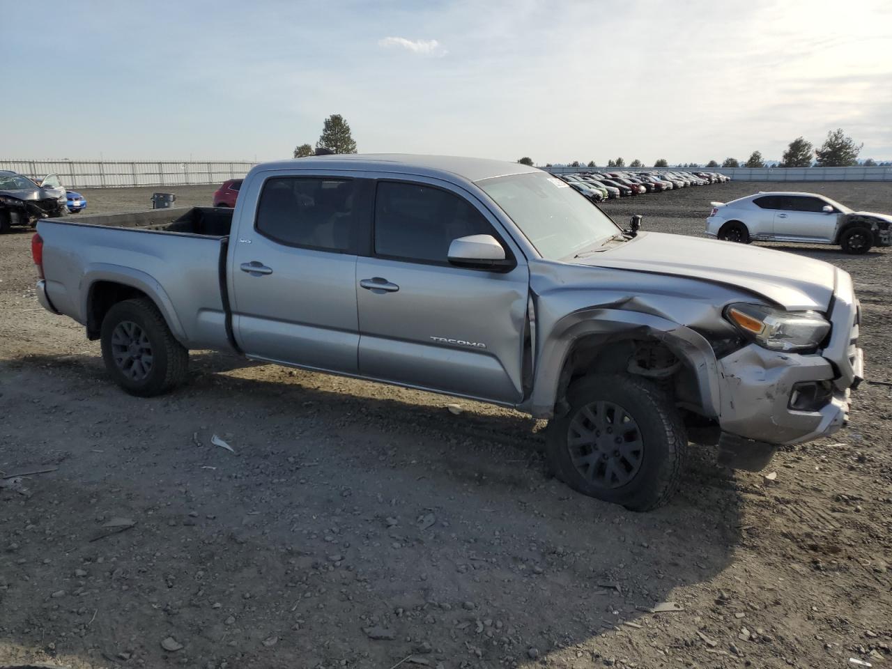 VIN 3TMDZ5BN3JM047308 2018 TOYOTA TACOMA no.4