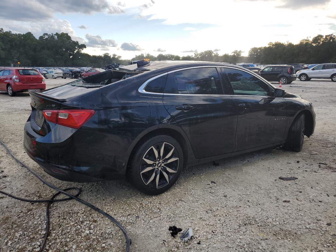 2018 Chevrolet Malibu - Image 3