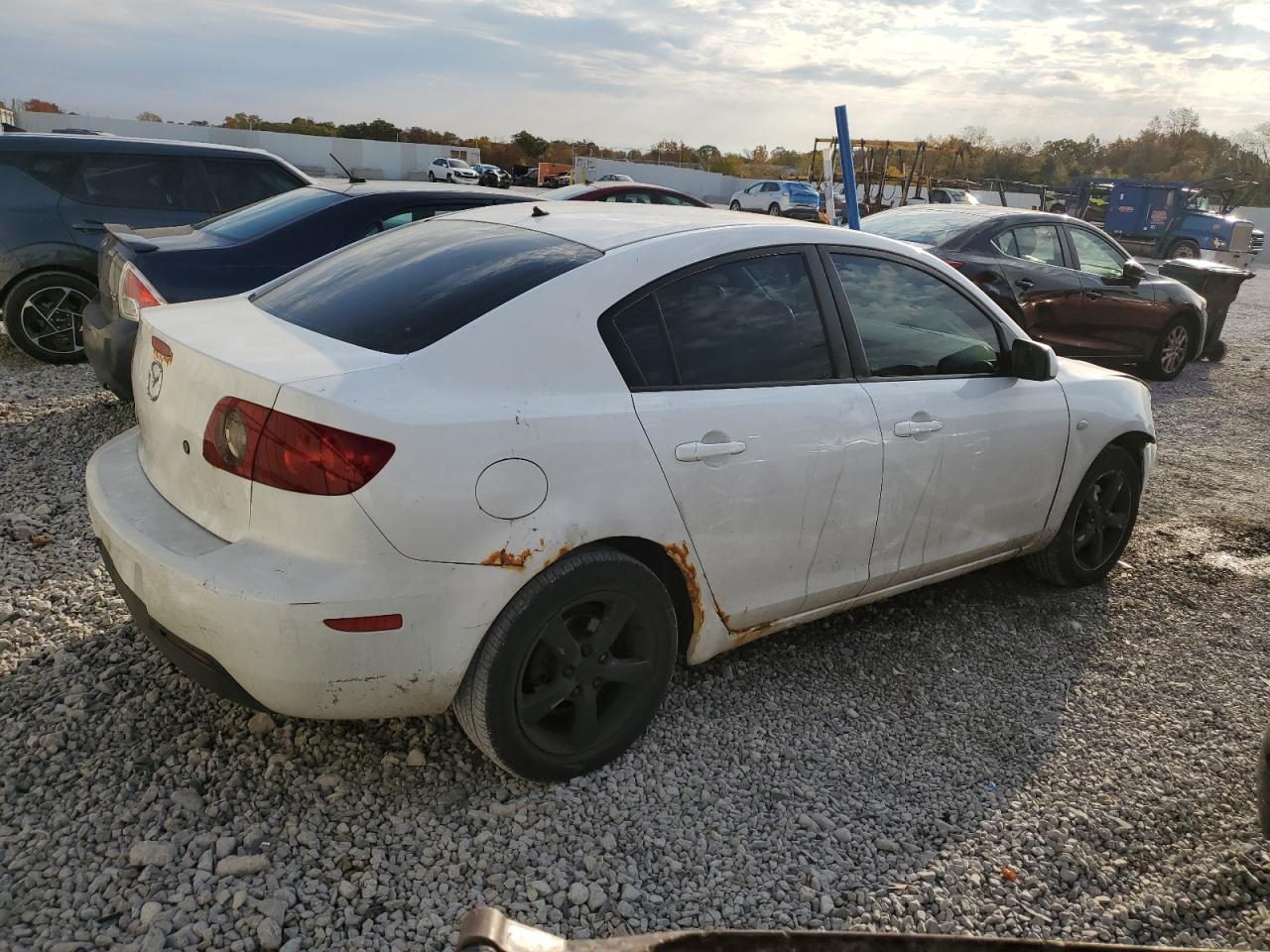 2004 Mazda 3 - Image 3