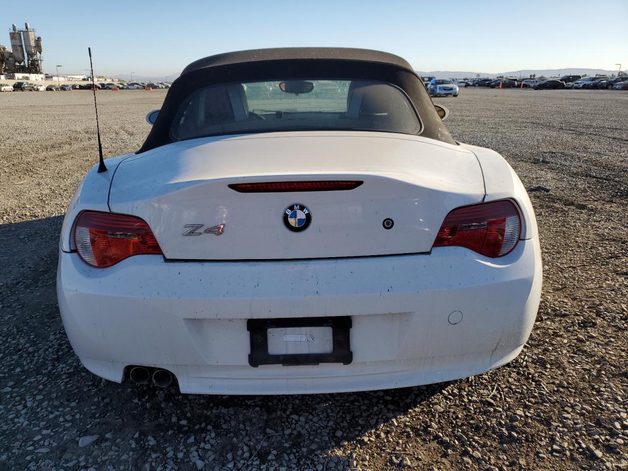 2008 BMW Z4 3.0 VIN: 4USBU33598LW74447 Lot: 77775974