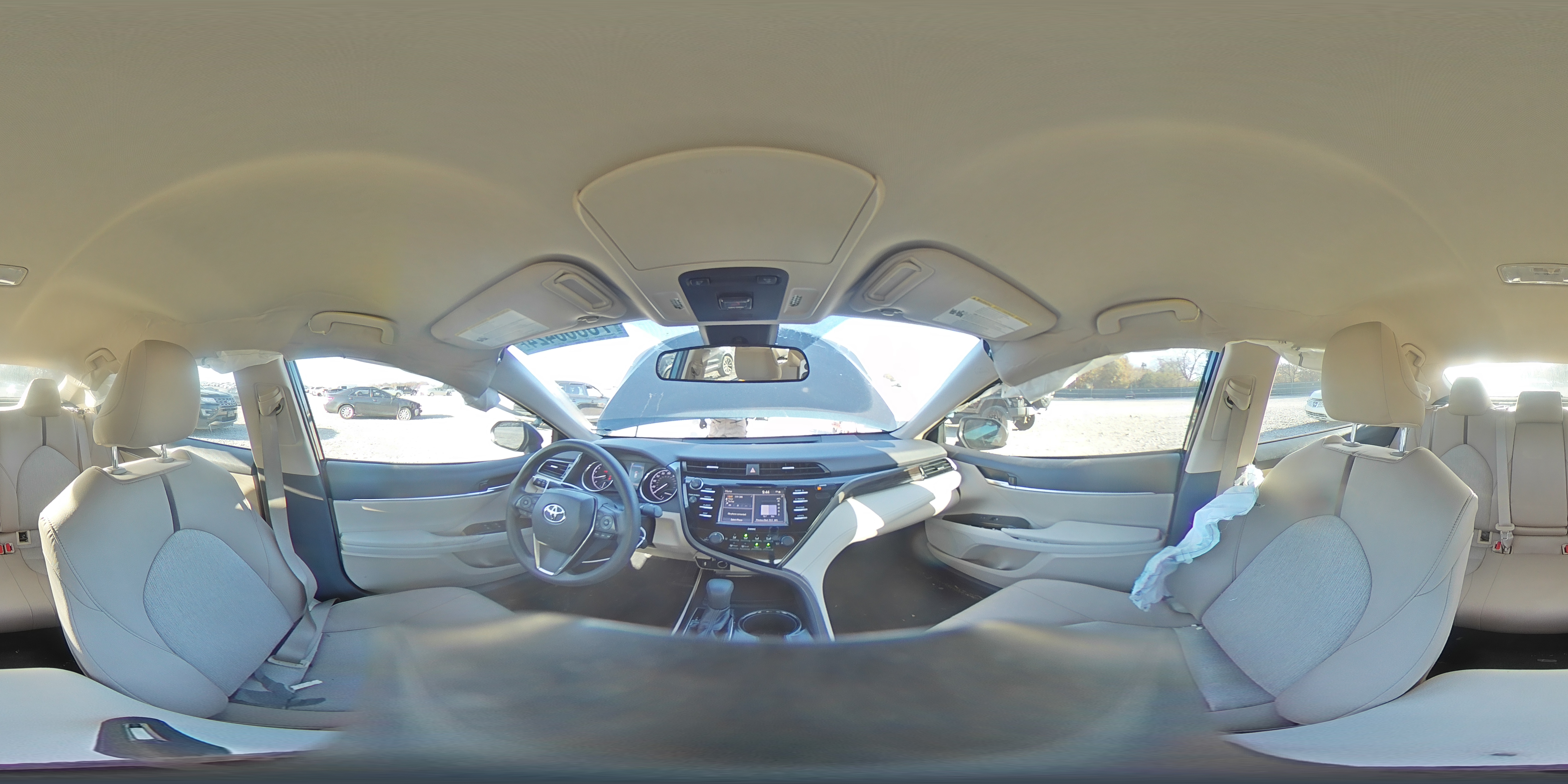 2020 Toyota Camry - Image 13