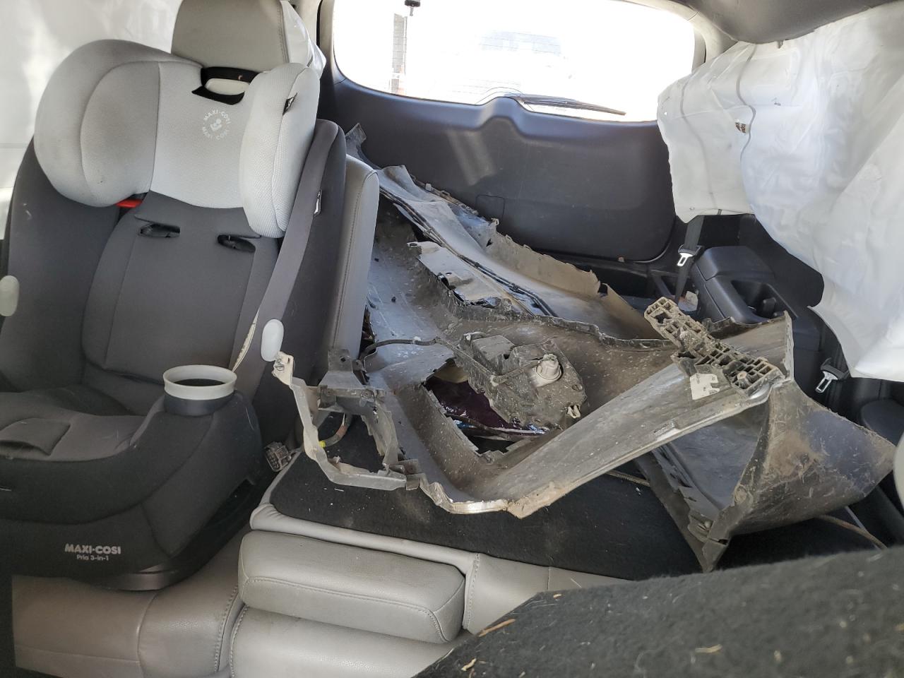 2017 Honda Pilot - Image 10