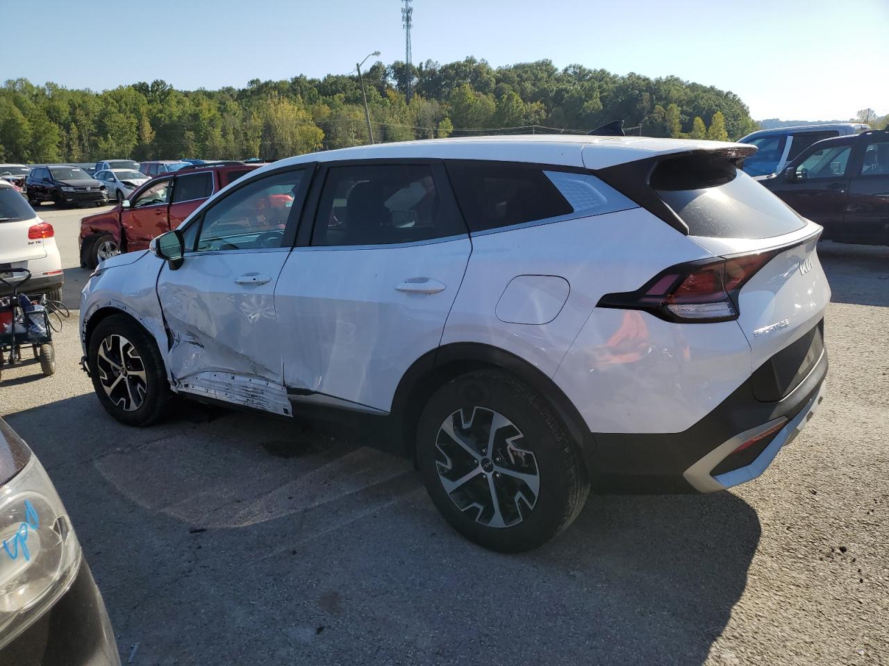 2023 Kia Sportage - Image 2