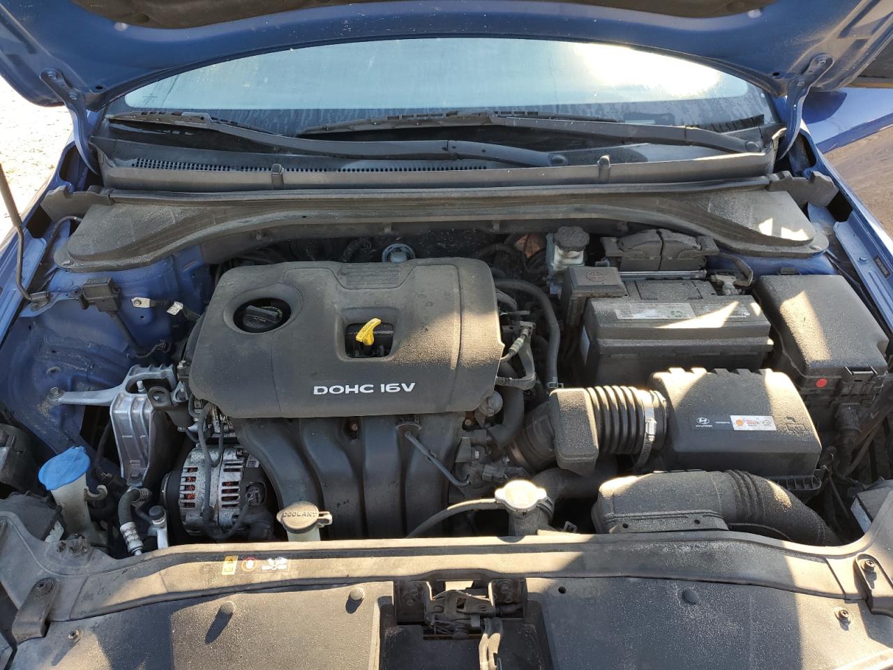 2017 Hyundai Elantra - Image 11