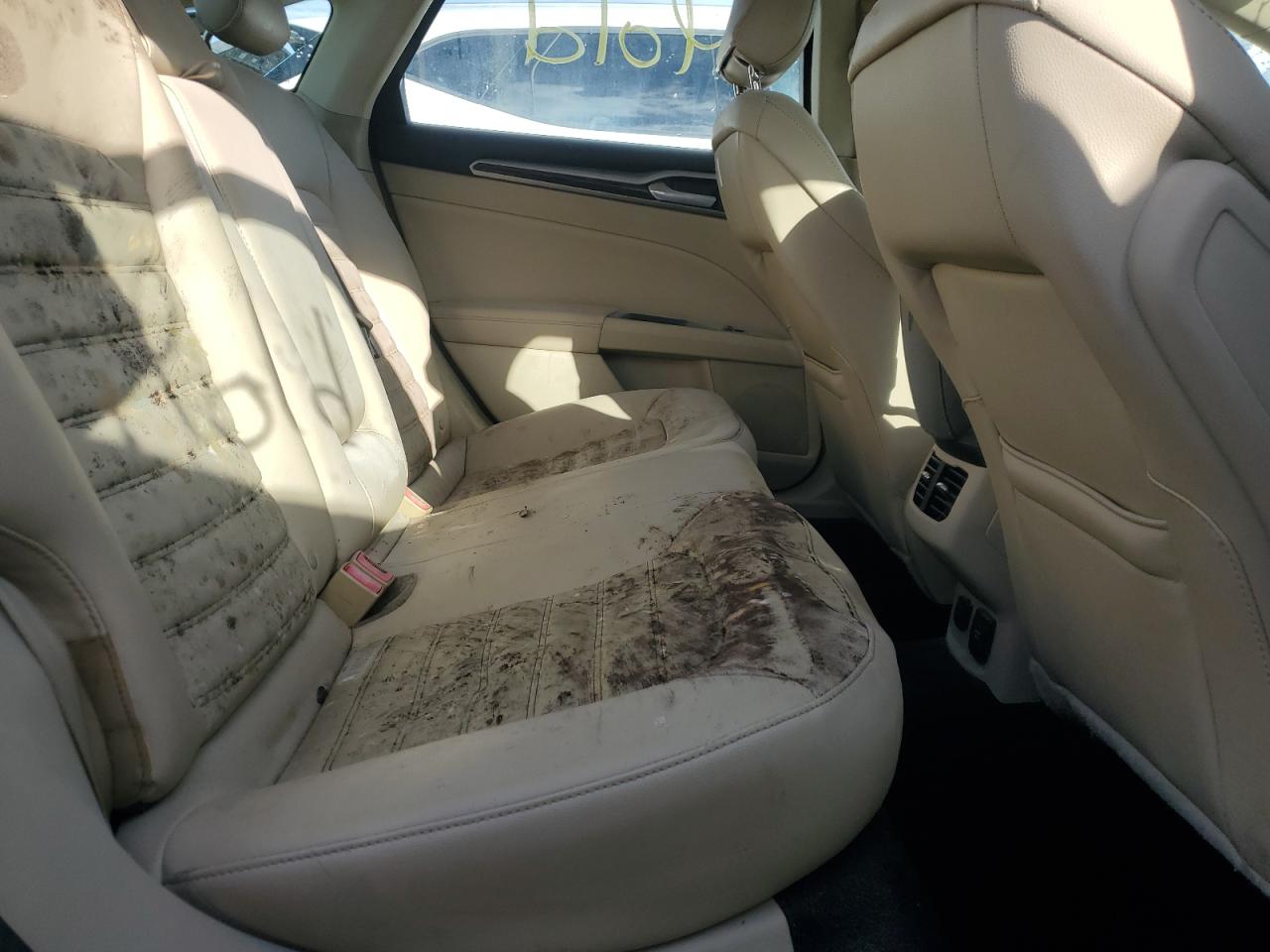 2016 Ford Fusion - Image 10