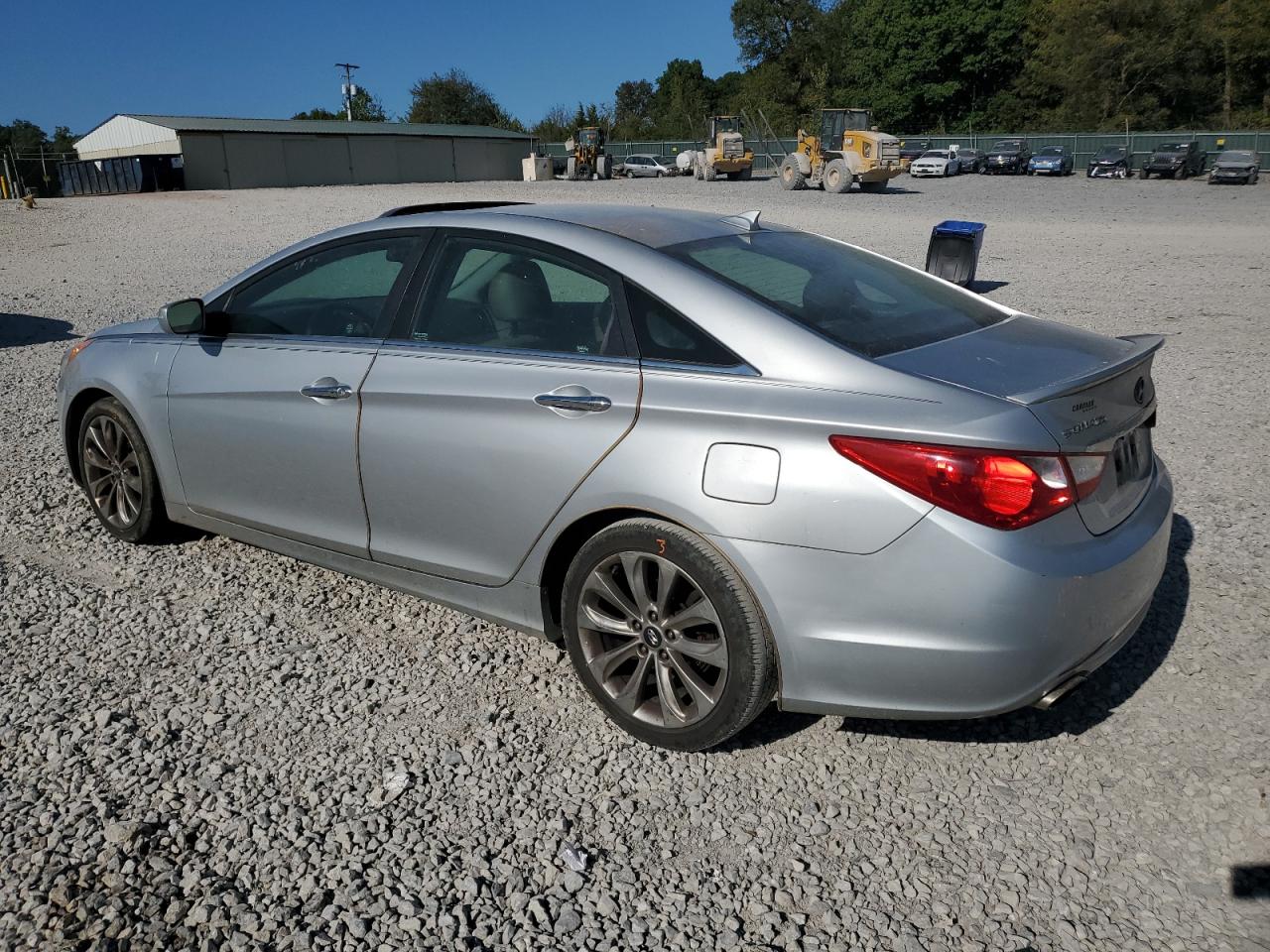 2013 Hyundai Sonata - Image 2