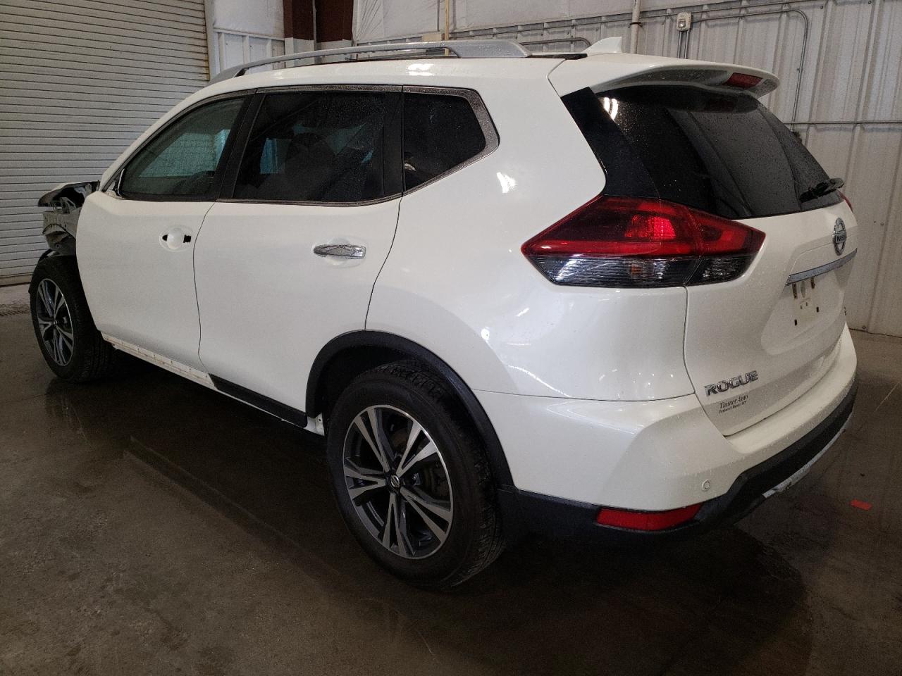 2019 Nissan Rogue - Image 2