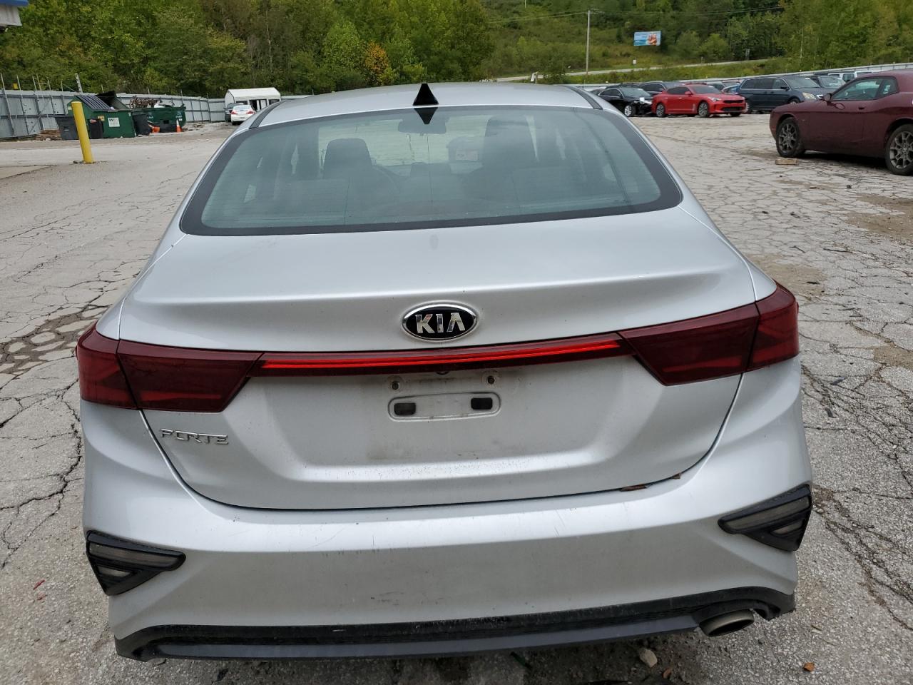 3KPF24AD4KE031971 2019 Kia Forte Fe