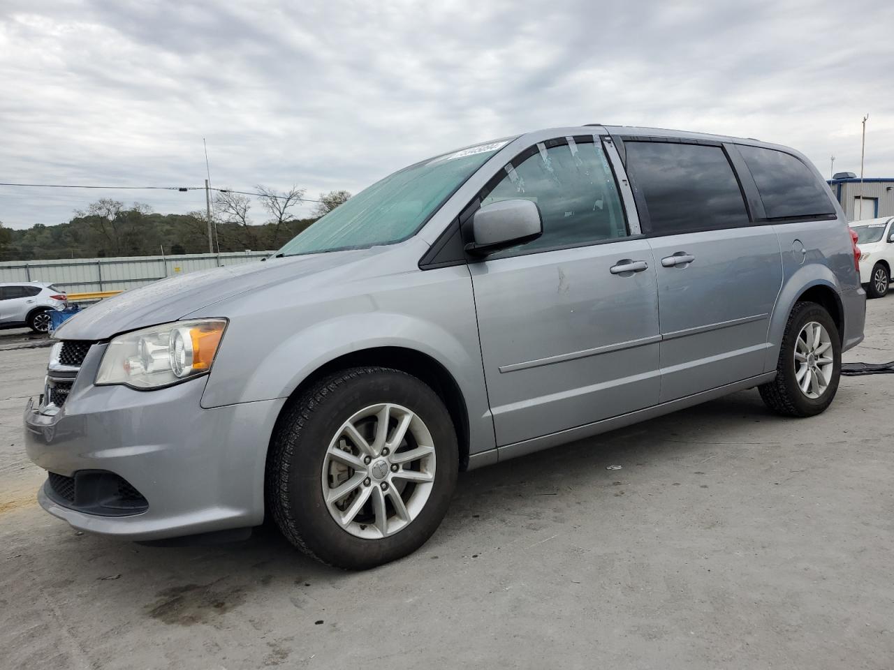 2015 Dodge Caravan - Image 1