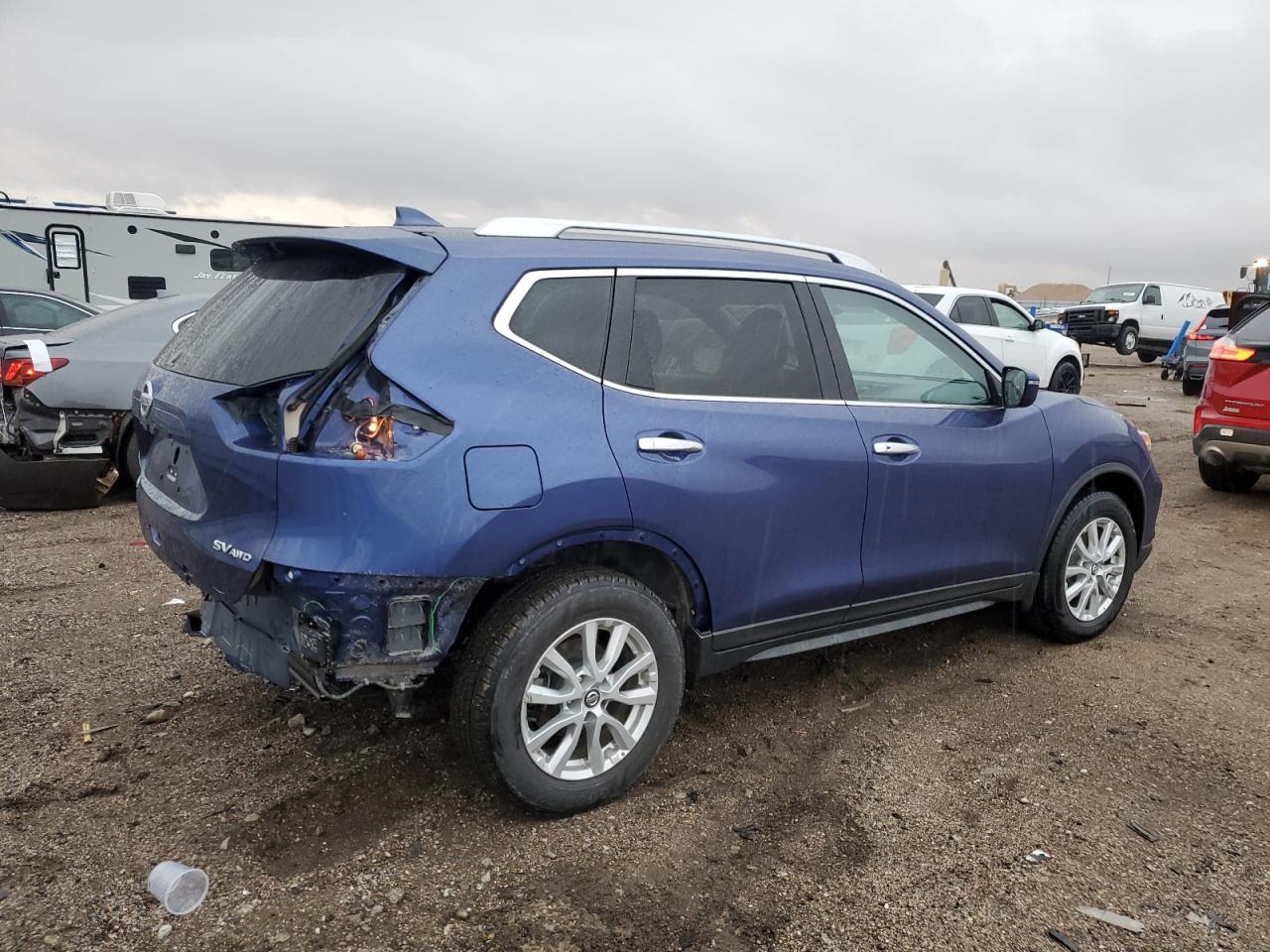 2017 Nissan Rogue - Image 3
