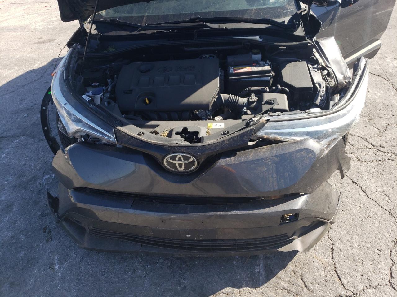 NMTKHMBX4JR060170 2018 Toyota C-Hr Xle