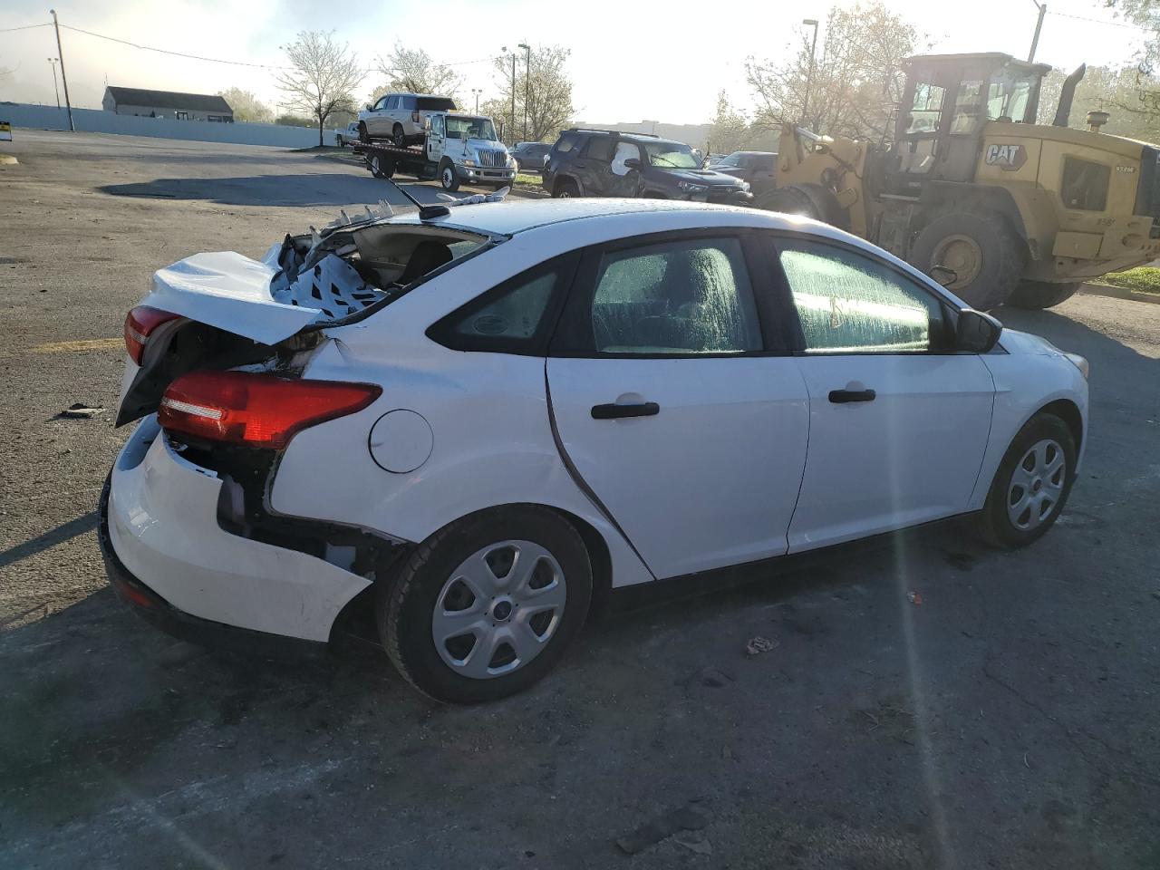 VIN 1FADP3E23HL313147 2017 FORD FOCUS no.3