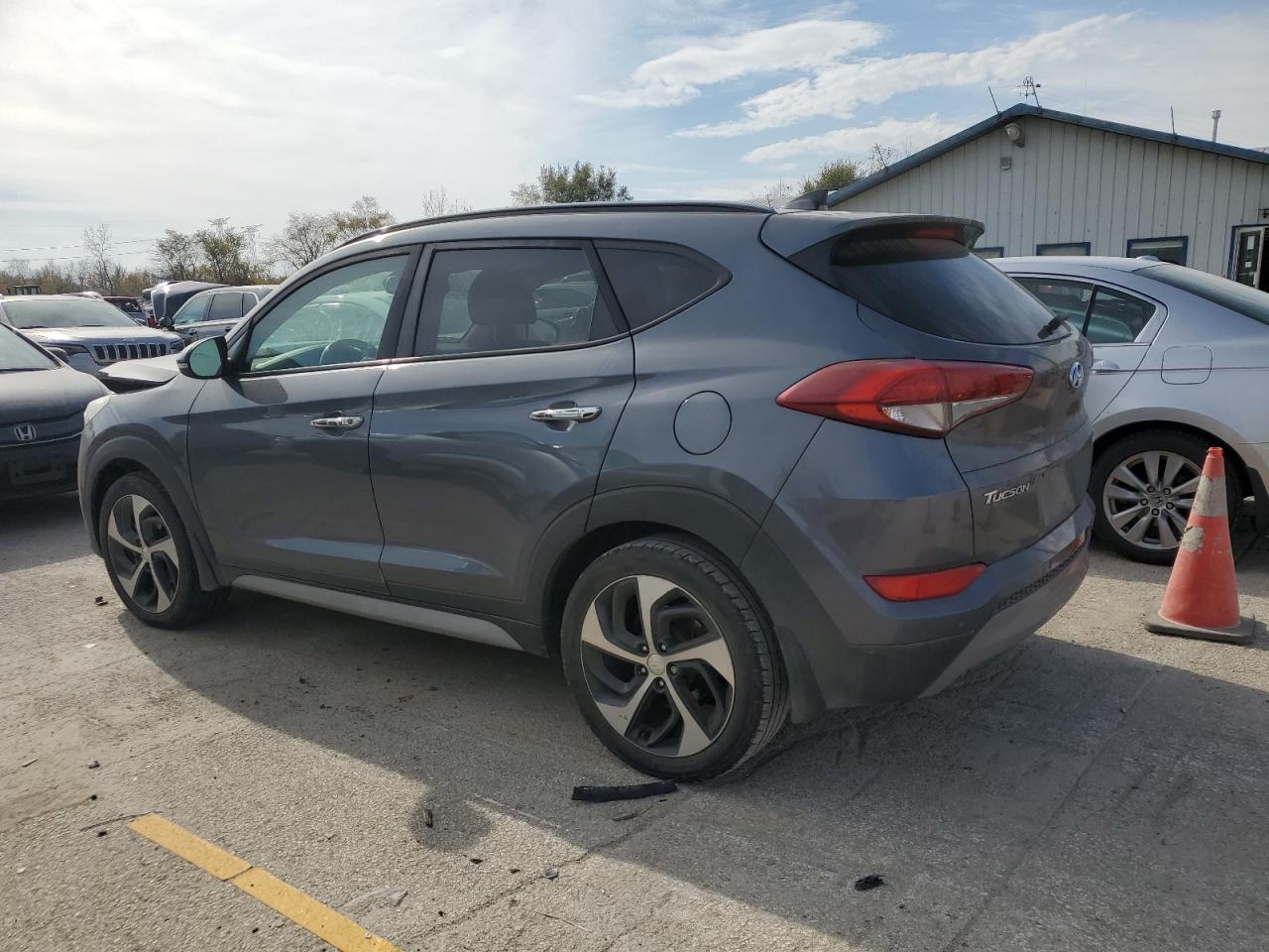 2018 Hyundai Tucson - Image 2