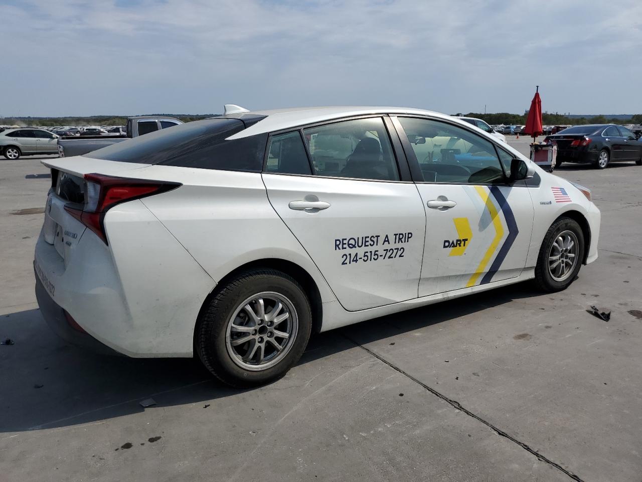 2019 Toyota Prius - Image 3