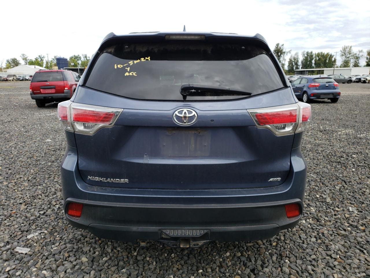 2014 Toyota Highlander - Image 6