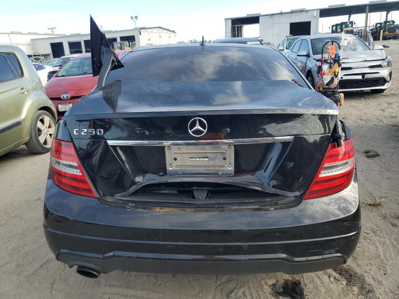 VIN WDDGF4HB6ER313654 2014 MERCEDES-BENZ C-CLASS no.6