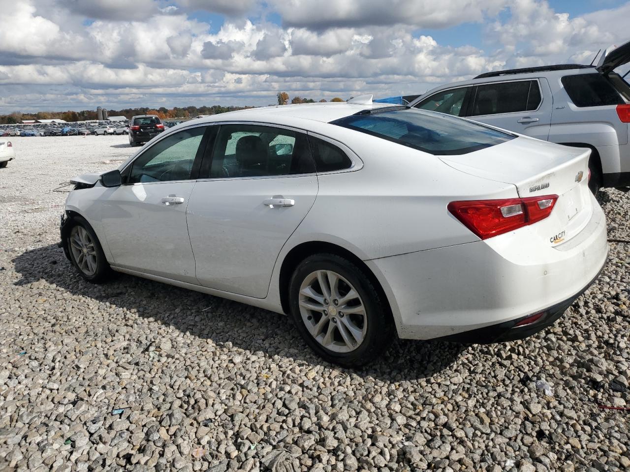 2016 Chevrolet Malibu - Image 2