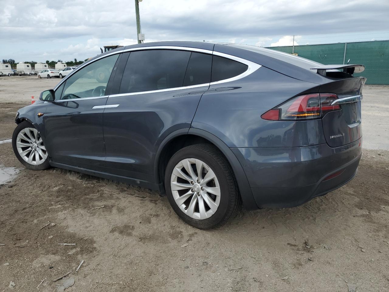 5YJXCDE23HF037919 2017 Tesla Model X