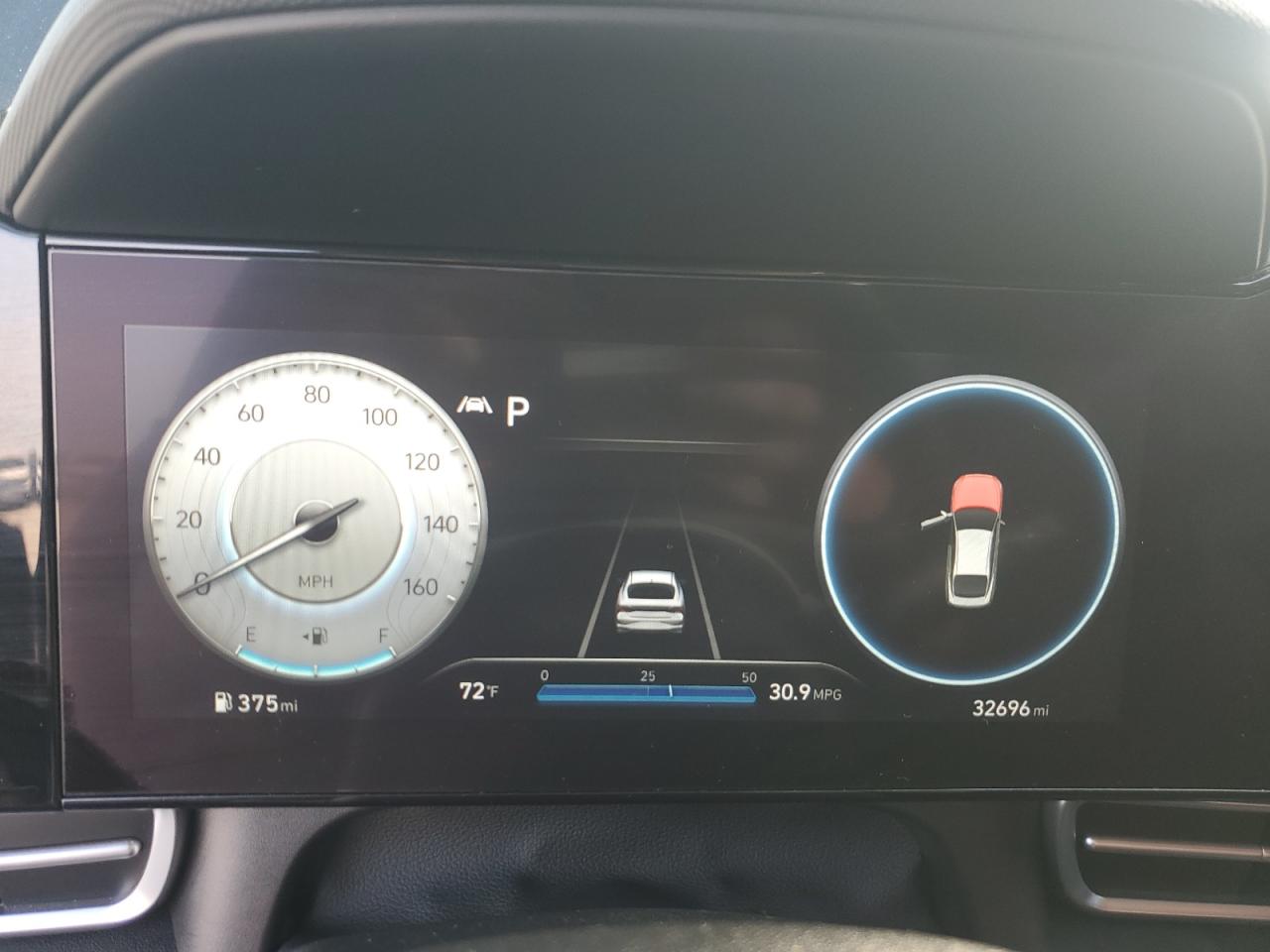 2023 Hyundai Elantra - Image 9