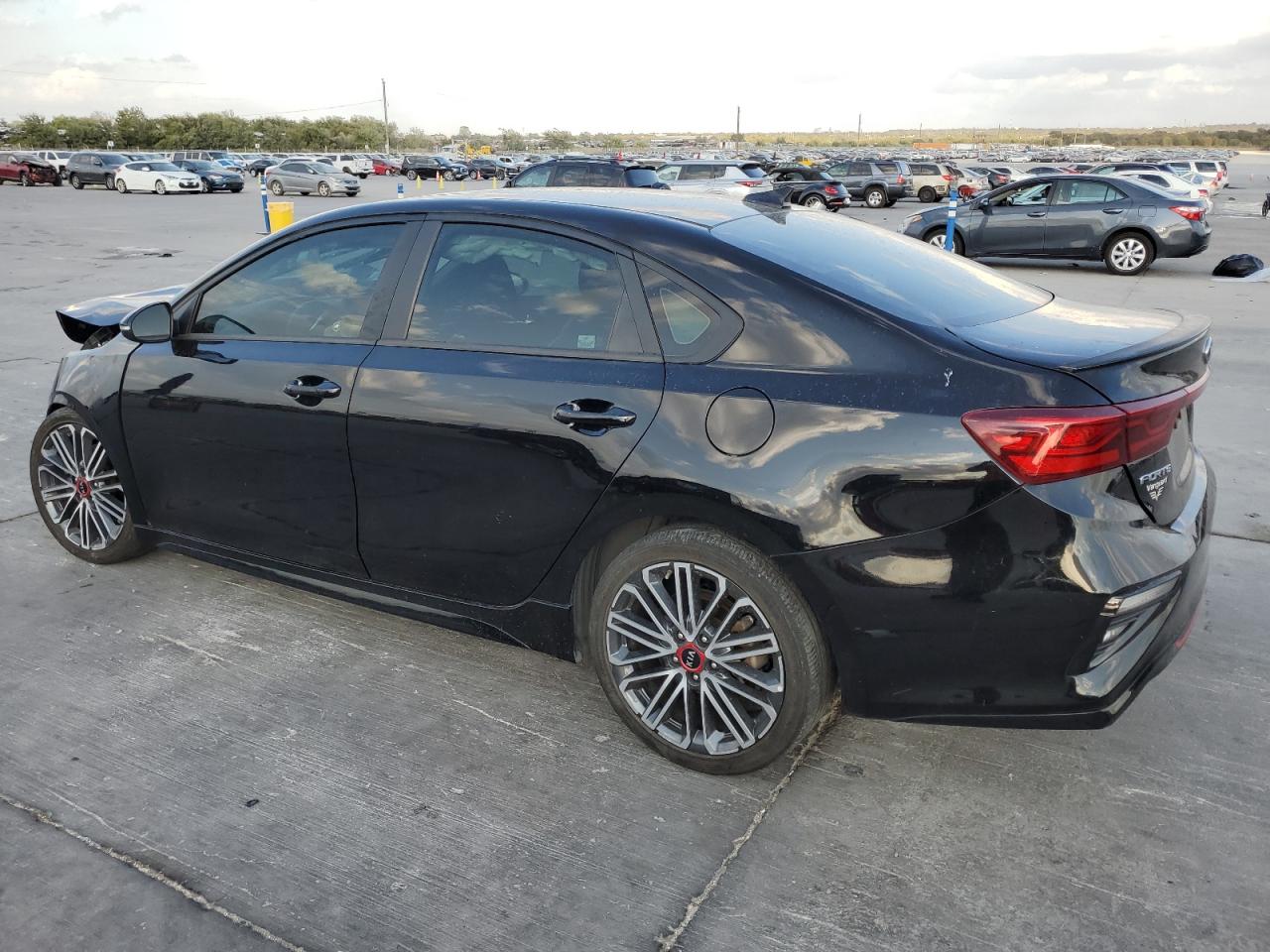 2020 Kia Forte - Image 2