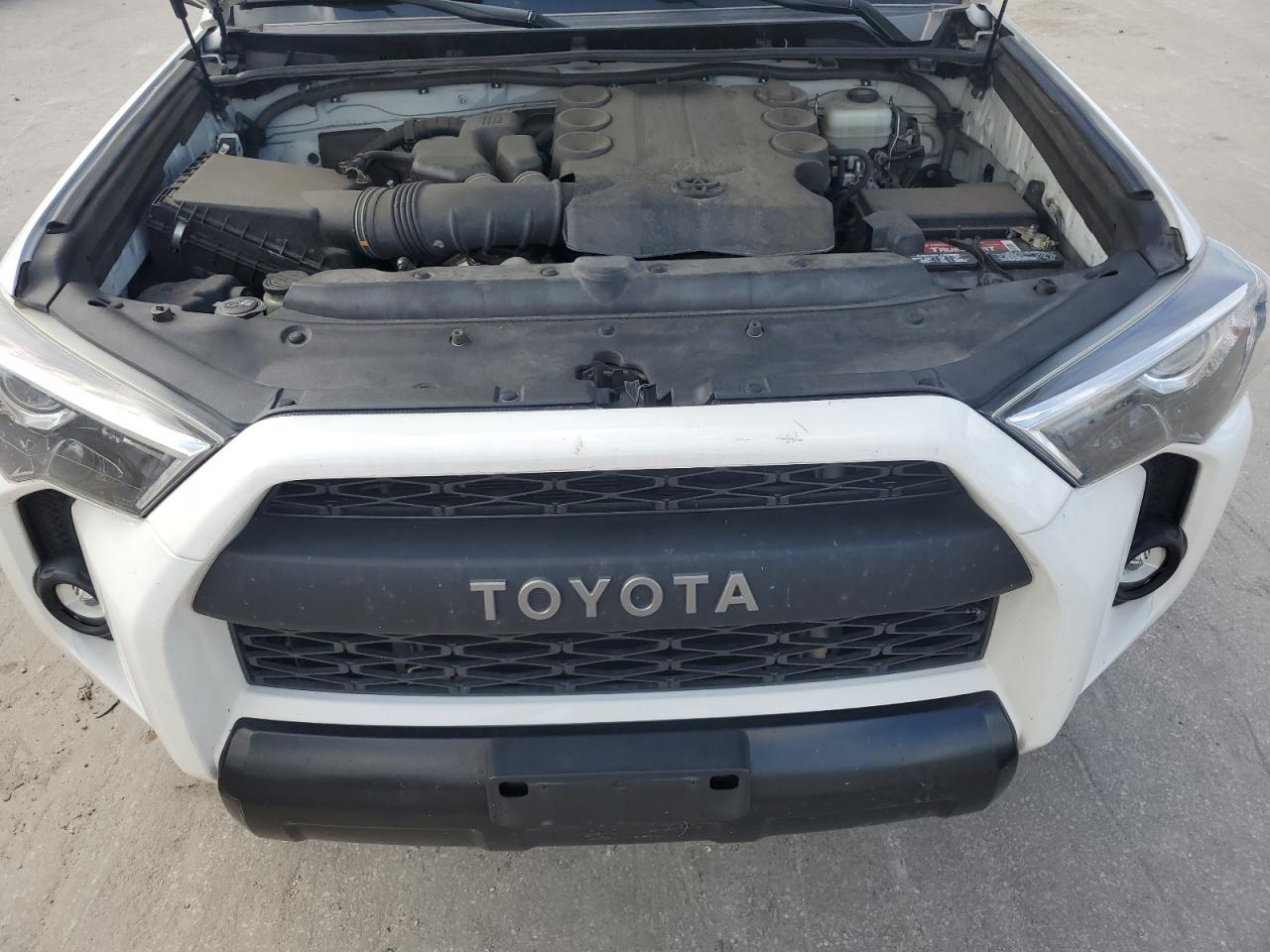 JTEBU5JR7K5661856 2019 Toyota 4Runner Sr5