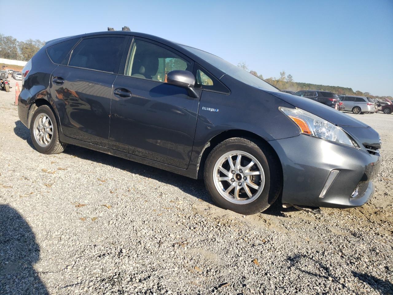 JTDZN3EU8D3252394 2013 Toyota Prius V