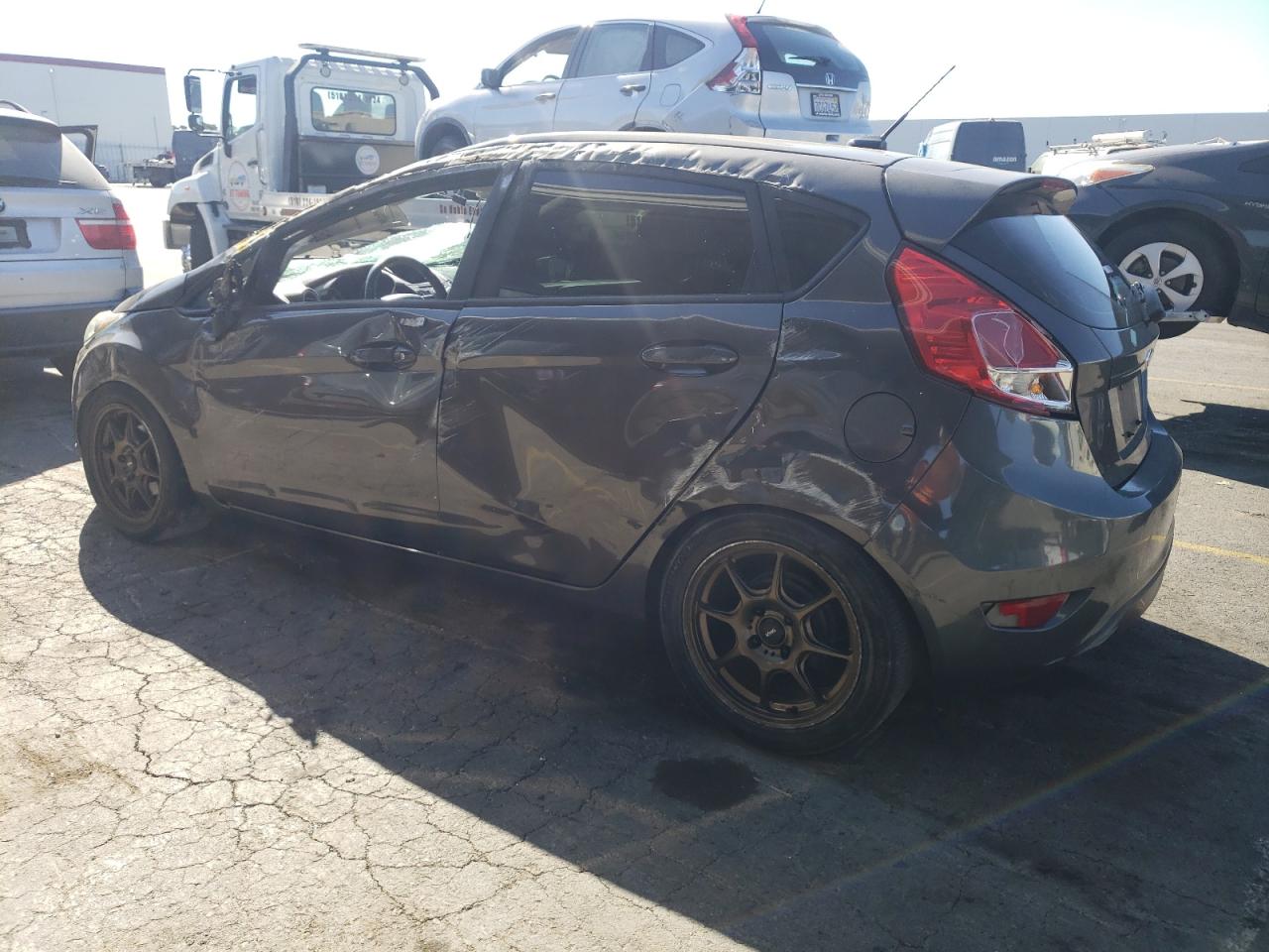 2016 Ford Fiesta - Image 2