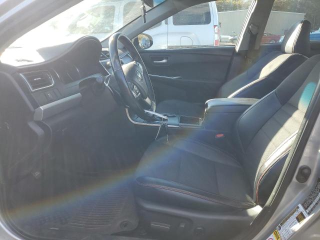 Sedans TOYOTA CAMRY 2017 Szary