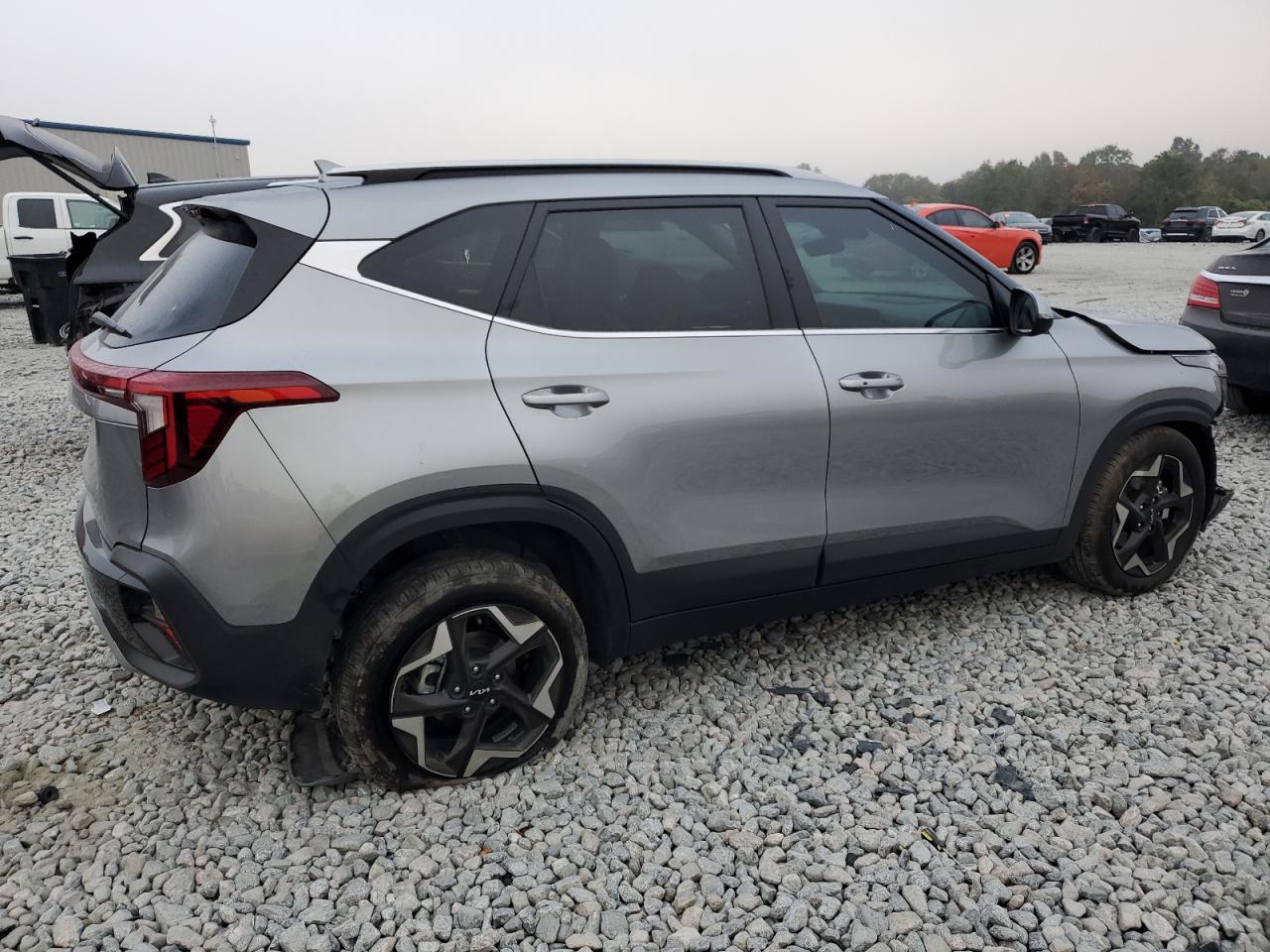 2024 Kia Seltos - Image 3