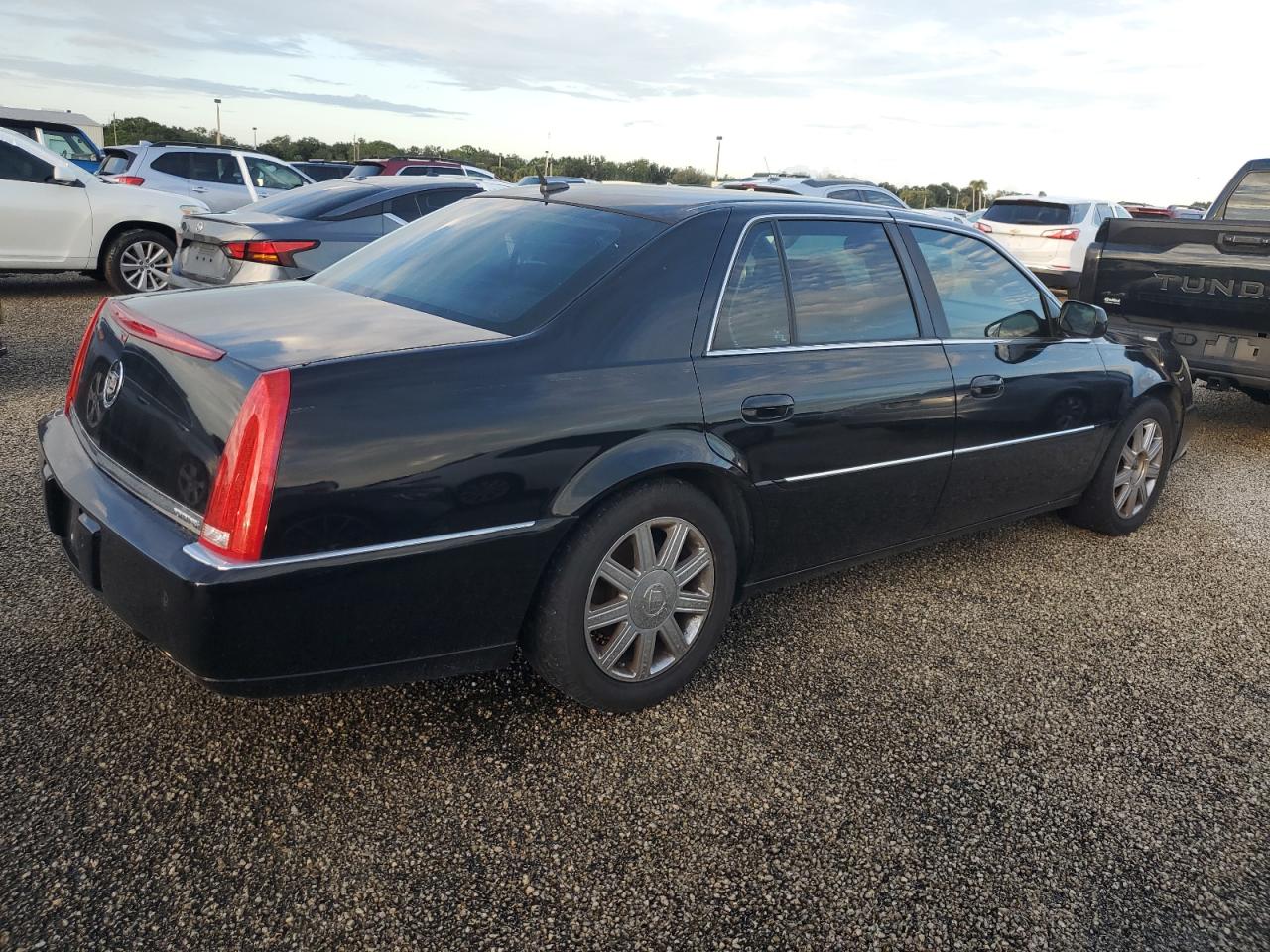 2006 Cadillac DTS - Image 3