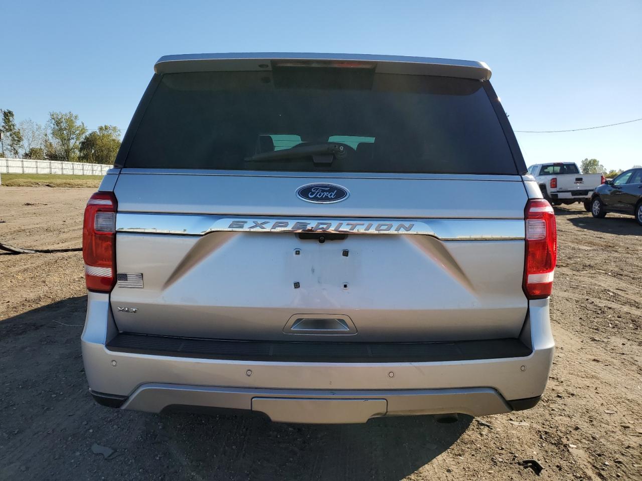 2018 Ford Expedition Xlt VIN: 1FMJU1JT1JEA31958 Lot: 74096934