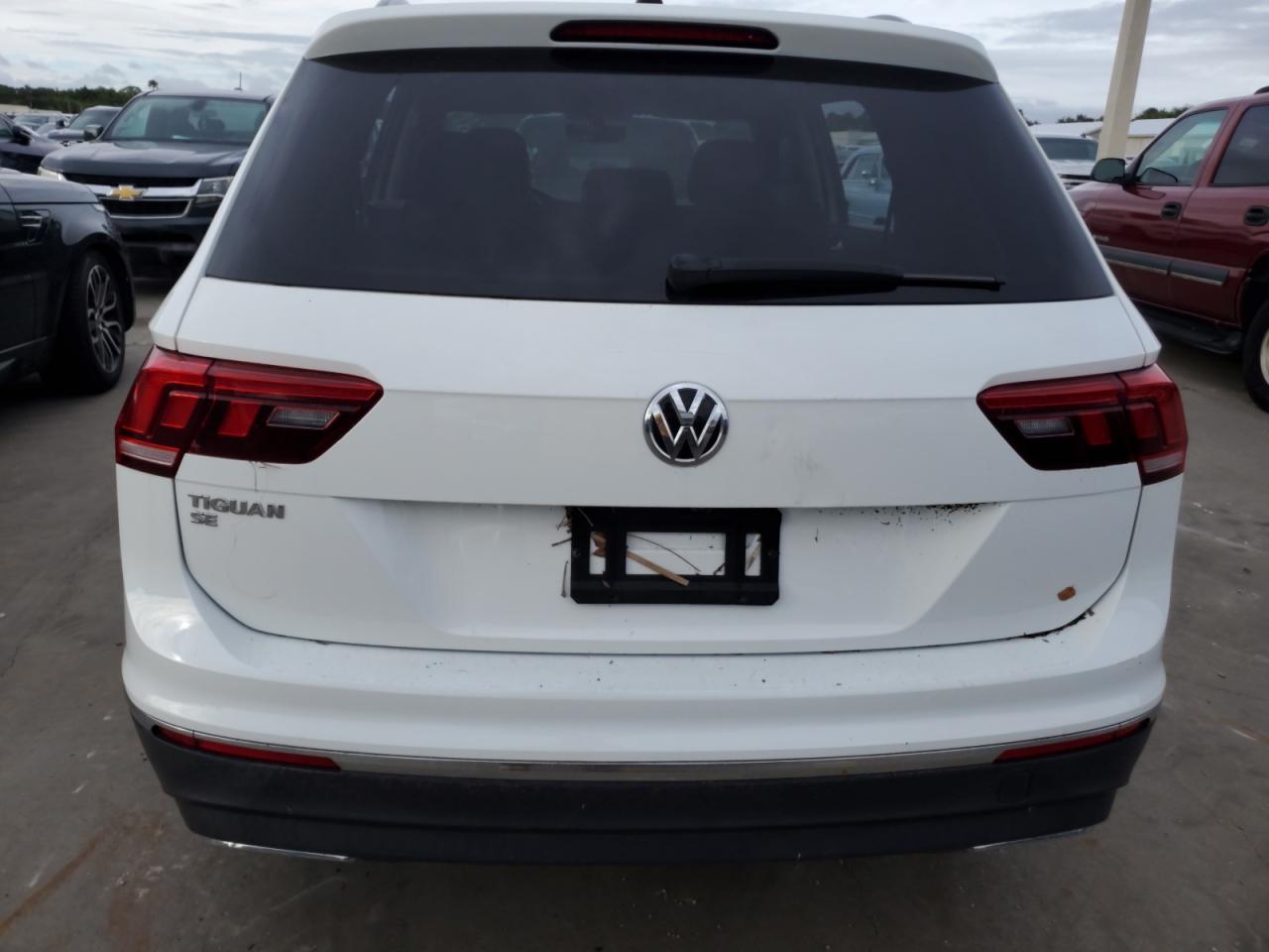 3VV3B7AXXMM111588 2021 Volkswagen Tiguan Se