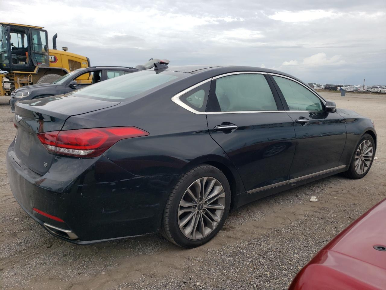 2015 Hyundai Genesis 3.8L VIN: KMHGN4JE3FU028180 Lot: 74803134