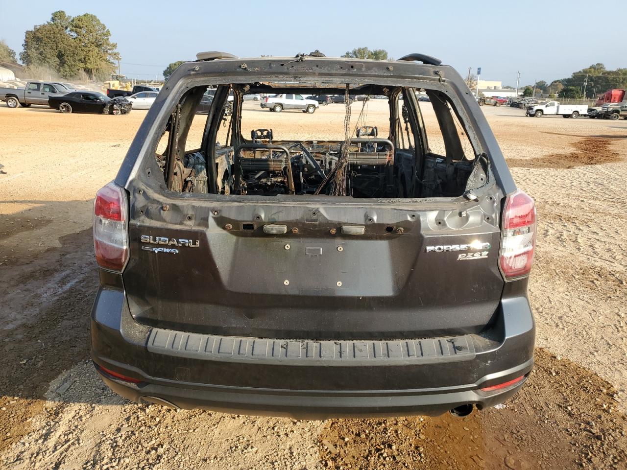 2015 Subaru Forester - Image 6