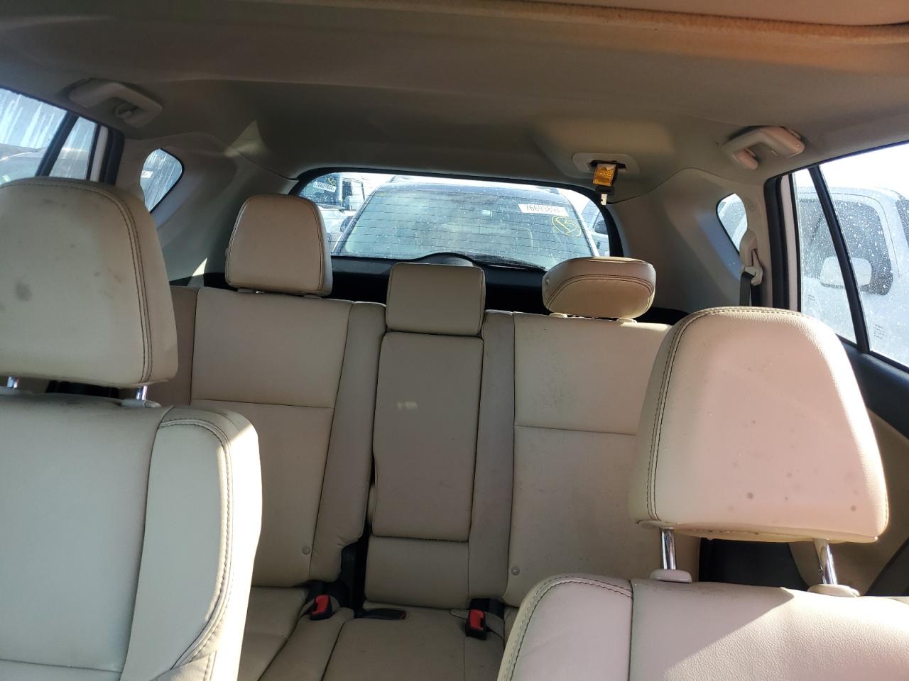 2015 Toyota RAV 4 - Image 10