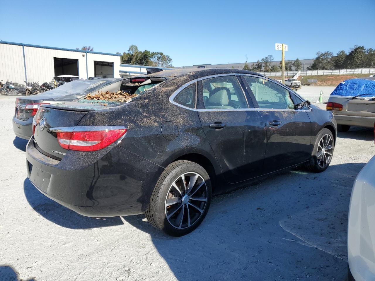 VIN 1G4PW5SK6G4156700 2016 BUICK VERANO no.3