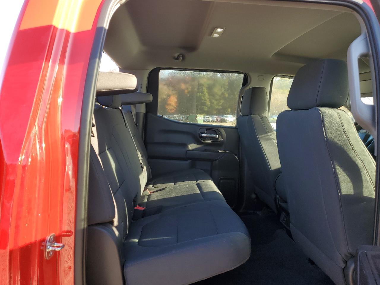 2020 Chevrolet Silverado - Image 10