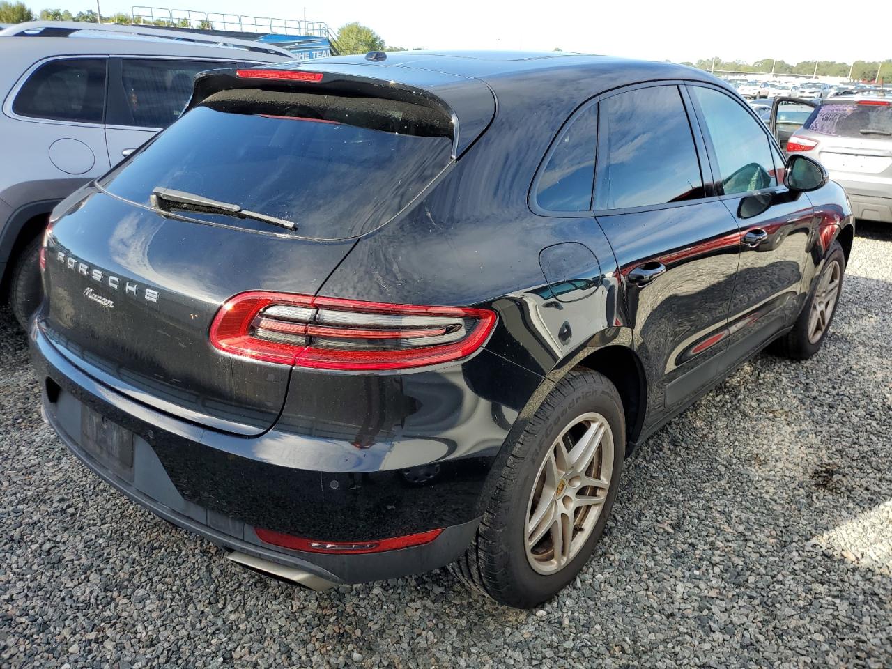 2018 Porsche Macan - Image 3