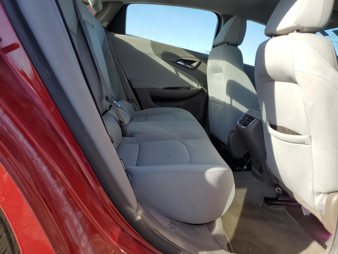 2016 Chevrolet Malibu - Image 10