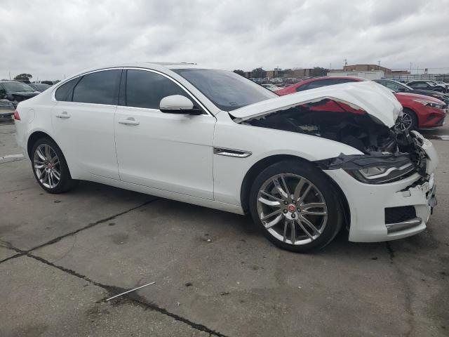  JAGUAR XF 2016 Белы