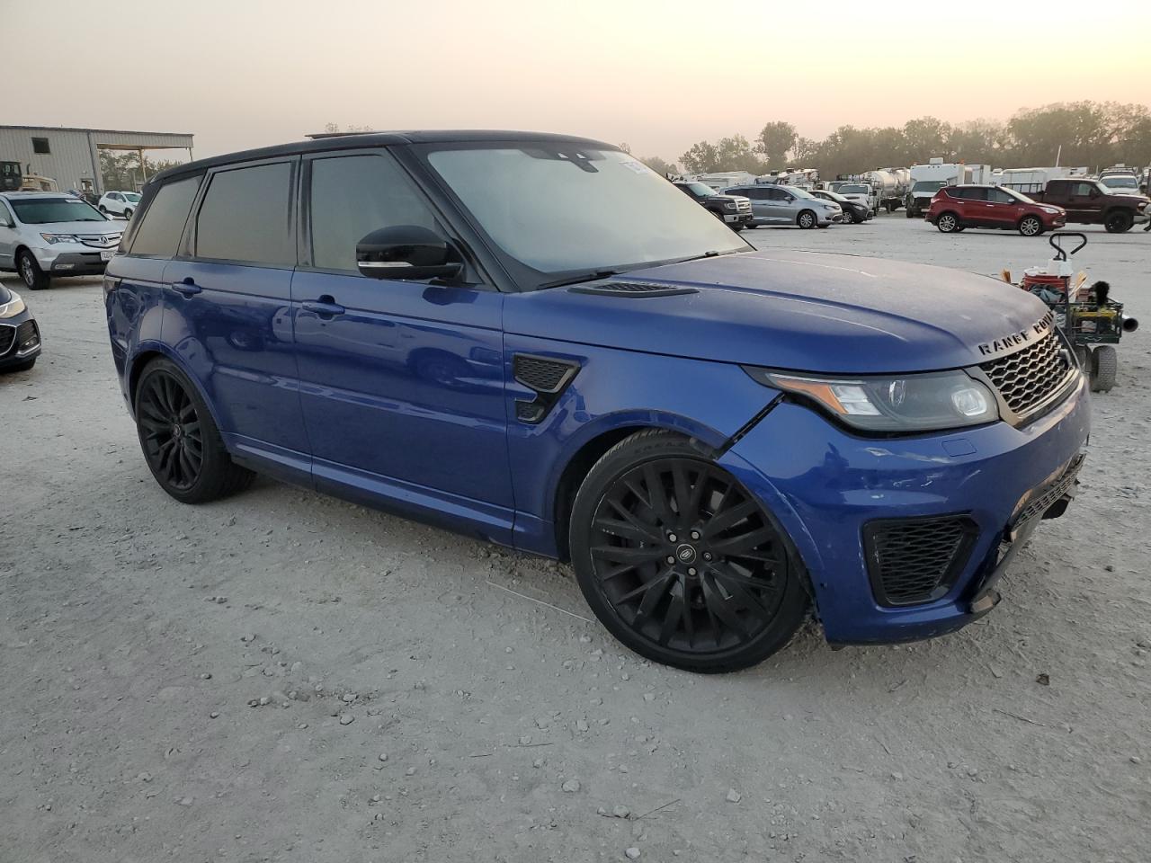 2017 Land Rover Range Rover - Image 4